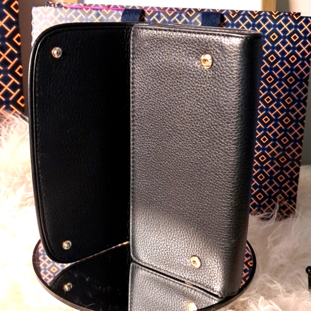 Tory Burch Britten Duo Envelope Continental Wallet EUC - Picture 12 of 14